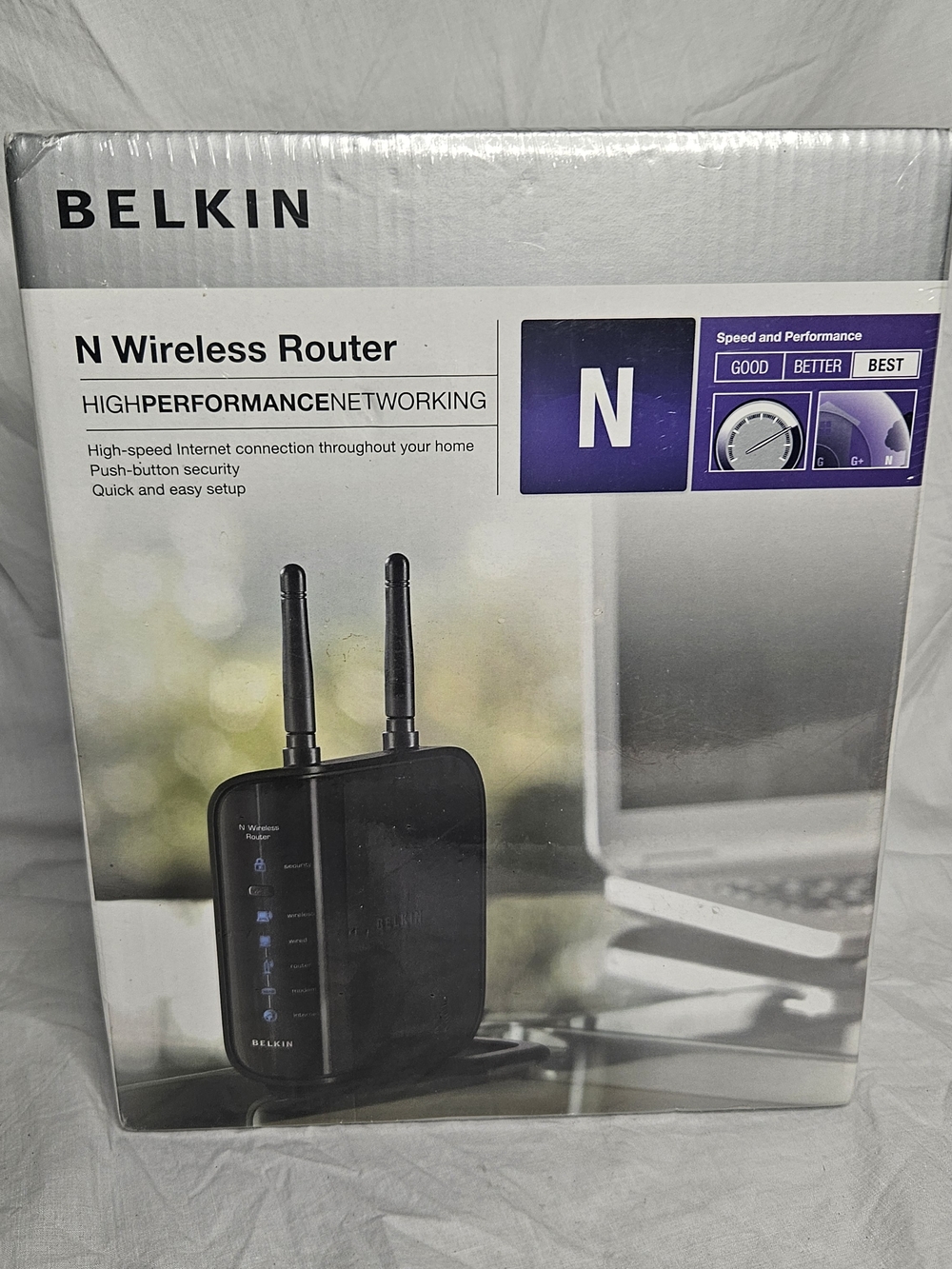 Belkin F5D8236-4 4-Port 10/100 Wireless N Router